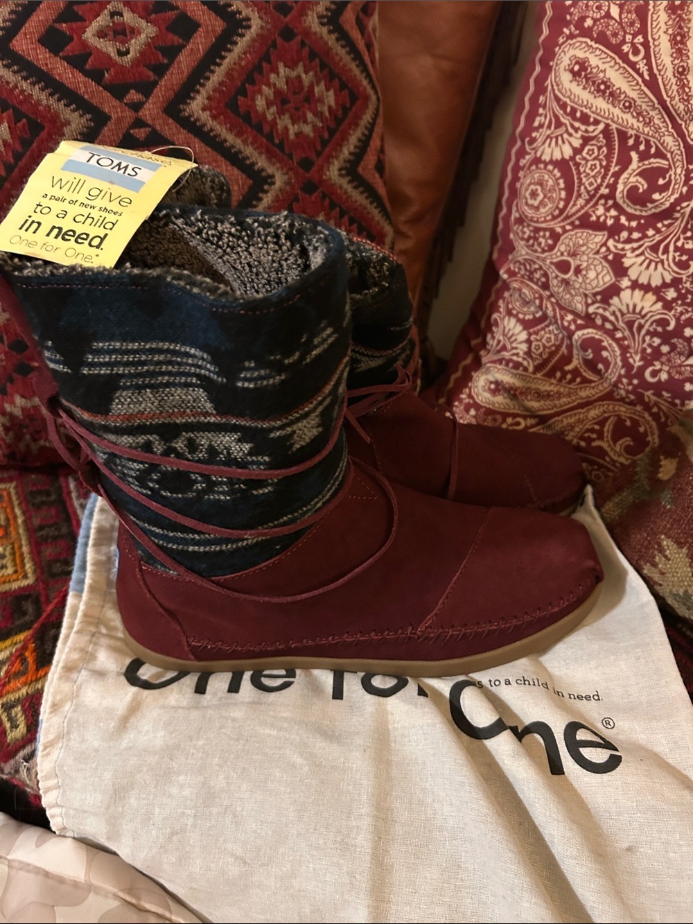 Tom’s women’s Nepal boot- new with tags and dust bag